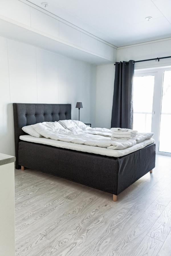 Stylish And Serviced Studio Apartment In Lofoten Svolvær Εξωτερικό φωτογραφία